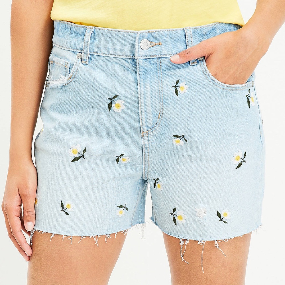 Loft High Rise Frayed Cut Off Denim Shorts in Floral Embroidered Stone Wash - 30